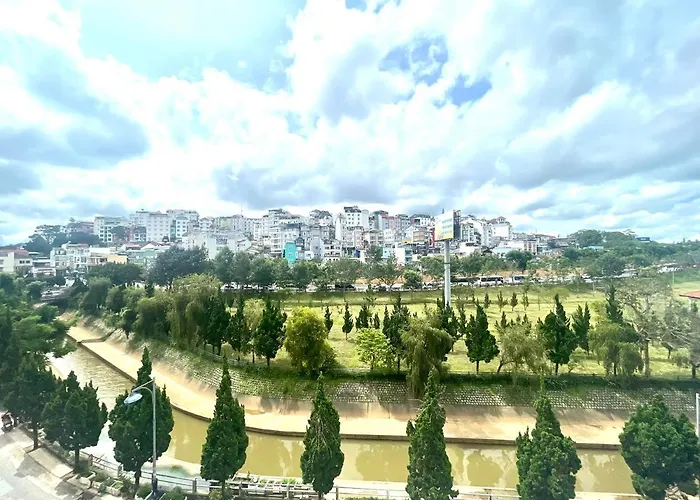 Phuong Vy Luxury Hotel
